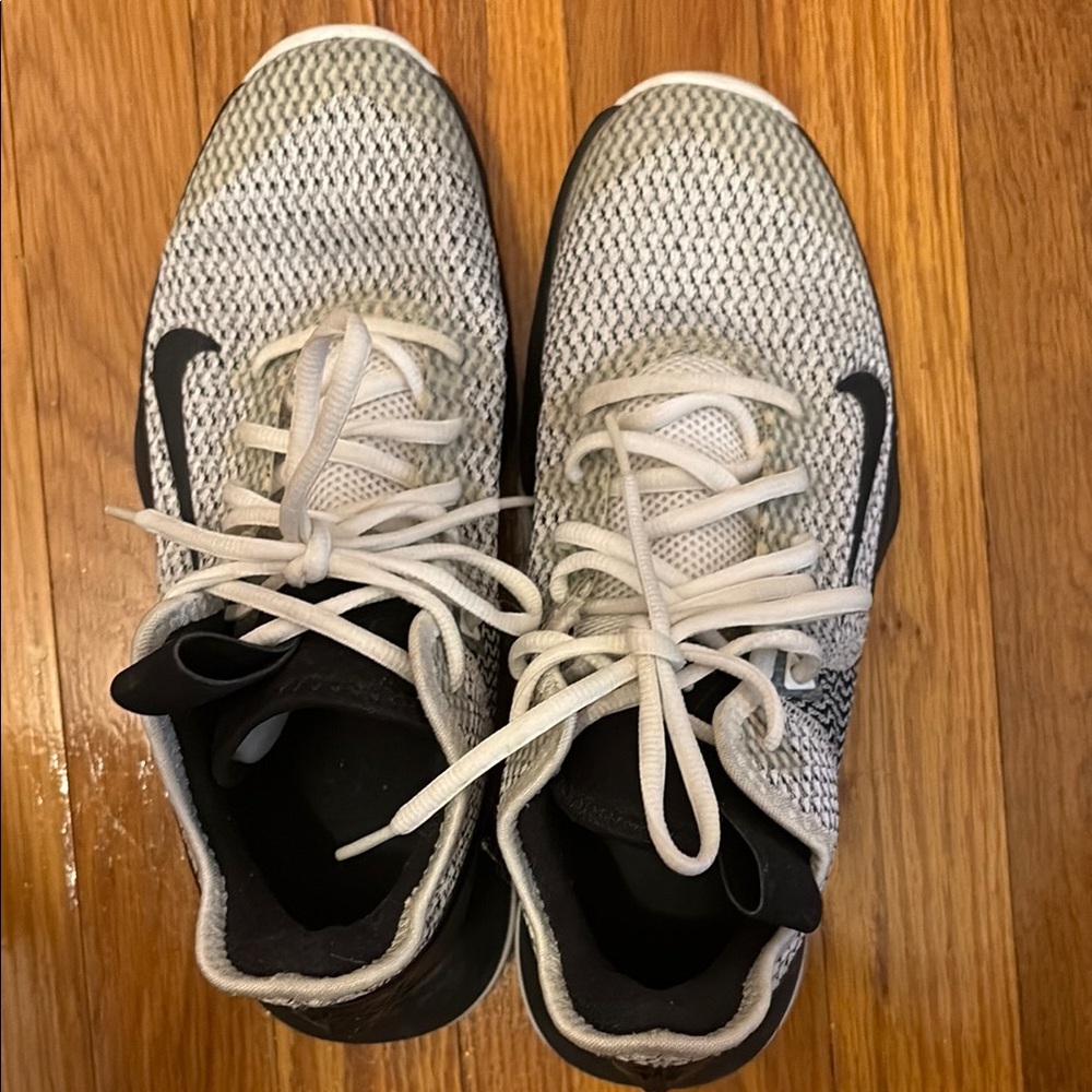 Nike Black and White Sneakers